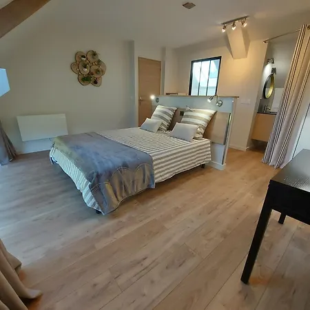 L'atelier Des Hirondelles 度假居 Alexain